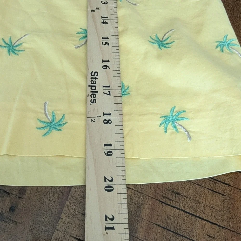 Talbots yellow line